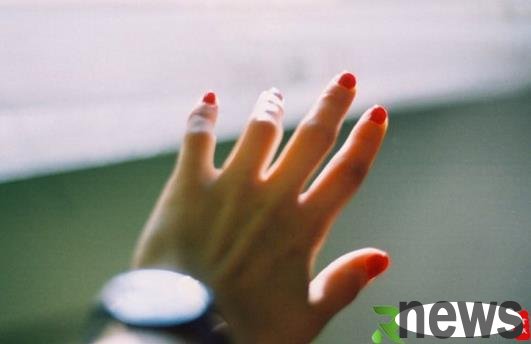 How to clean the ink stains on your hands