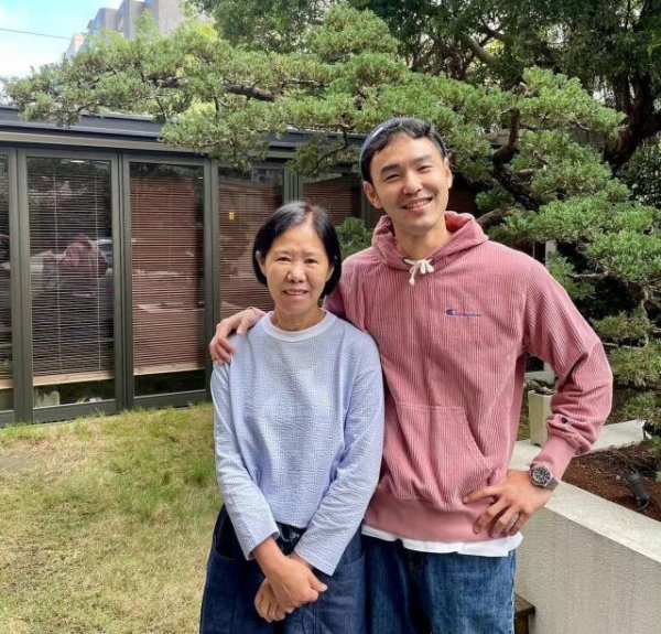 Ruan Dutian’s mother was only 60 years old when she divorced! The son s view: 