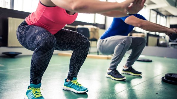 Squat 5 is good, and it is also beneficial to the brain! The squatting method is different from the elderly, and the 4 ethnic groups are not suitable.