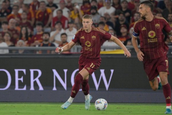 Reporter: Besiktas is interested in Dovbik, Rome asks for 30 million euros & to like Hoylen