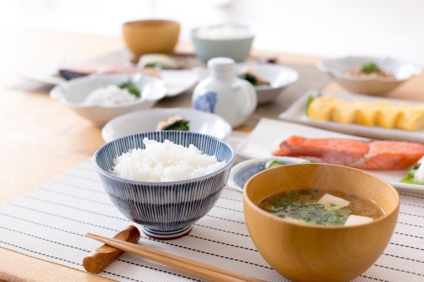 Can eating meat and vegetables only reduce weight if you don’t eat flour? Nutritionist: Saccharomyces are also important nutrients, 3 principles to eat healthy