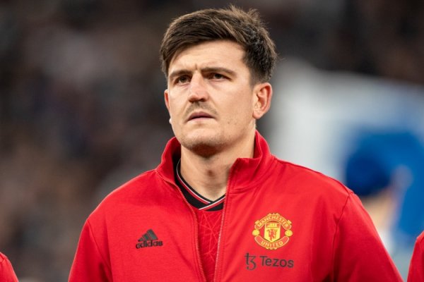 Joined 6 years ago with 80 million pounds! Mirror: Maguire is likely to leave the team with Casemiro for free tomorrow