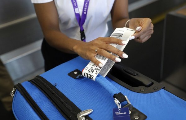 Luggage tags become a tool for cheating? Airport employees remind not to do one thing to avoid falling into traps