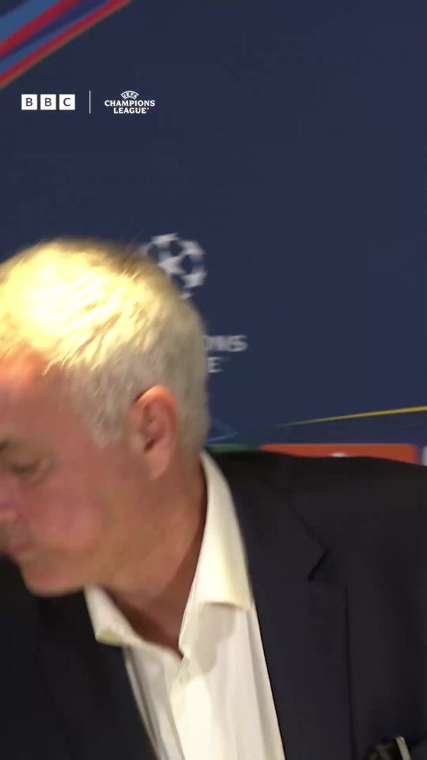 BBC: Chelsea employee returns to Stamford Bridge to visit Mourinho and bring his favorite cookies