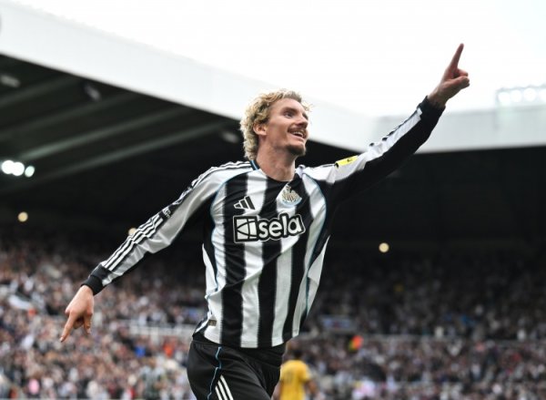 British media: Newcastle aims to have annual revenue of over 400 million pounds in the new season. If they want to sign someone in the winter window, they have ample funds.