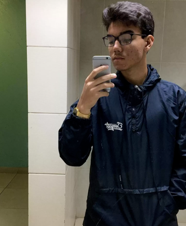 A man’s car was recovered with a dog attached | Police: Your dog was on the roof of the car!