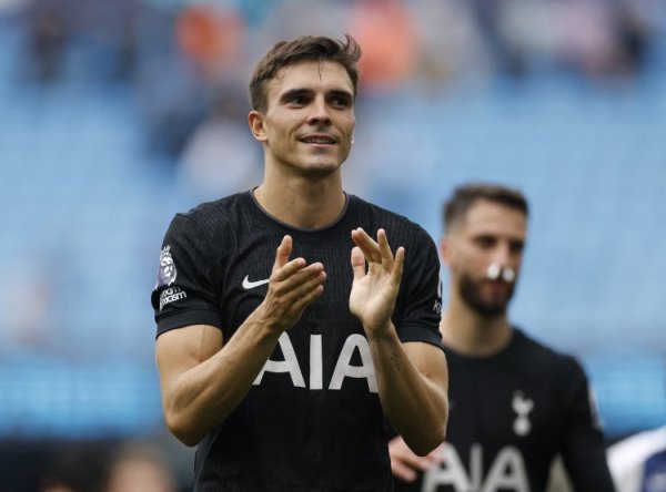 Picture newspaper comments on Bayern s 13 loan players: Palinja Nubel is firmly established as the main player, Peretz failed