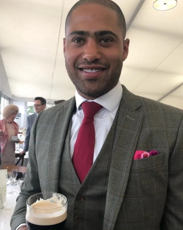 Premier League Champion → Real Estate Tycoon! 41-year-old Johnson runs his own real estate company after retiring